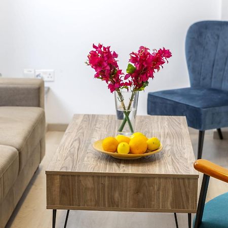 C-Premium Apts 100M From Beach And City Centre Larnaca Ngoại thất bức ảnh