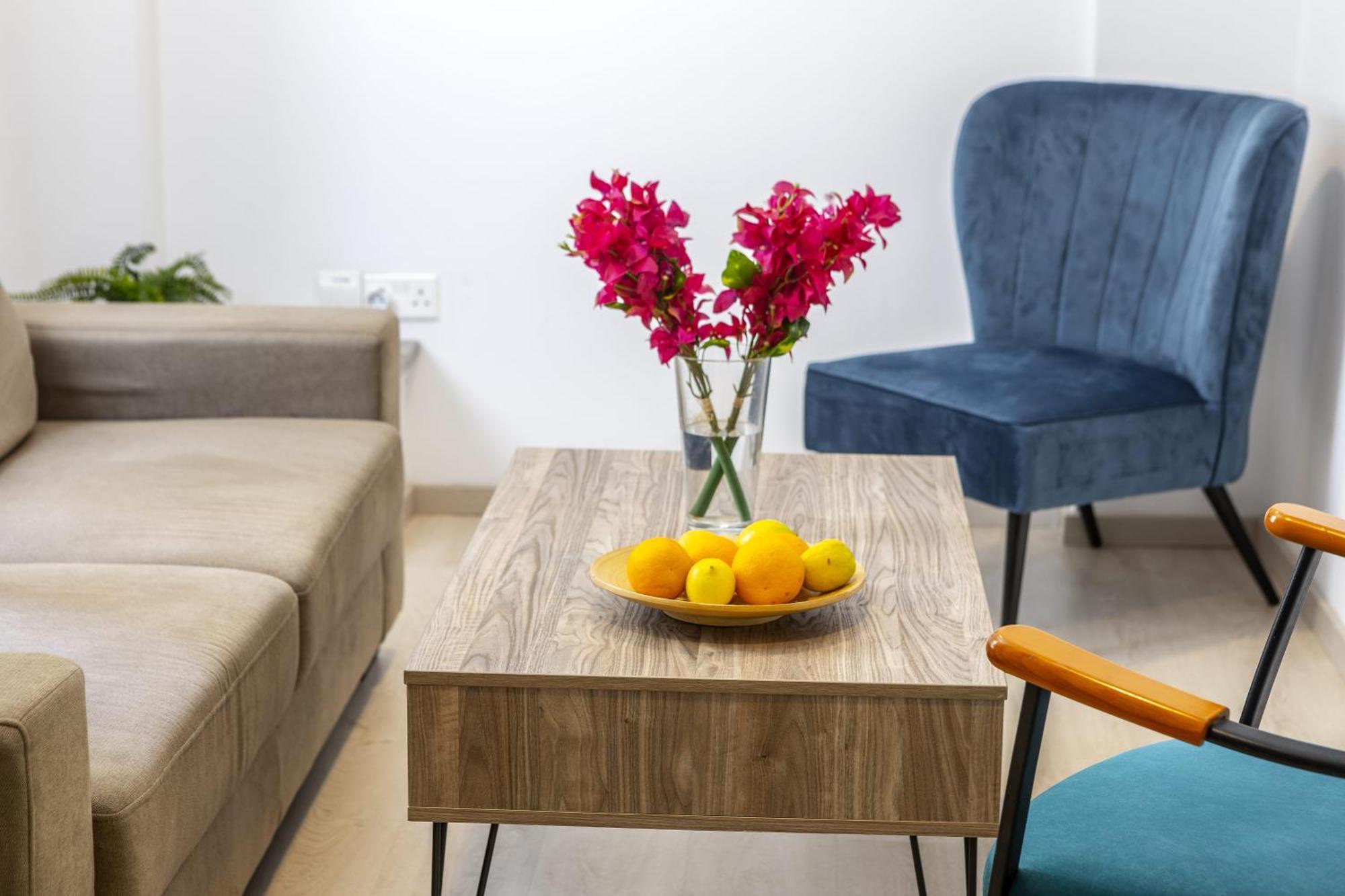 C-Premium Apts 100M From Beach And City Centre Larnaca Ngoại thất bức ảnh