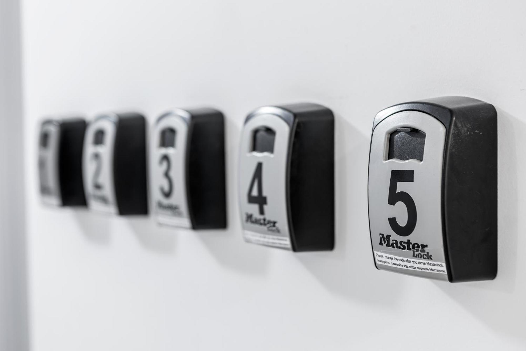C-Premium Apts 100M From Beach And City Centre Larnaca Ngoại thất bức ảnh