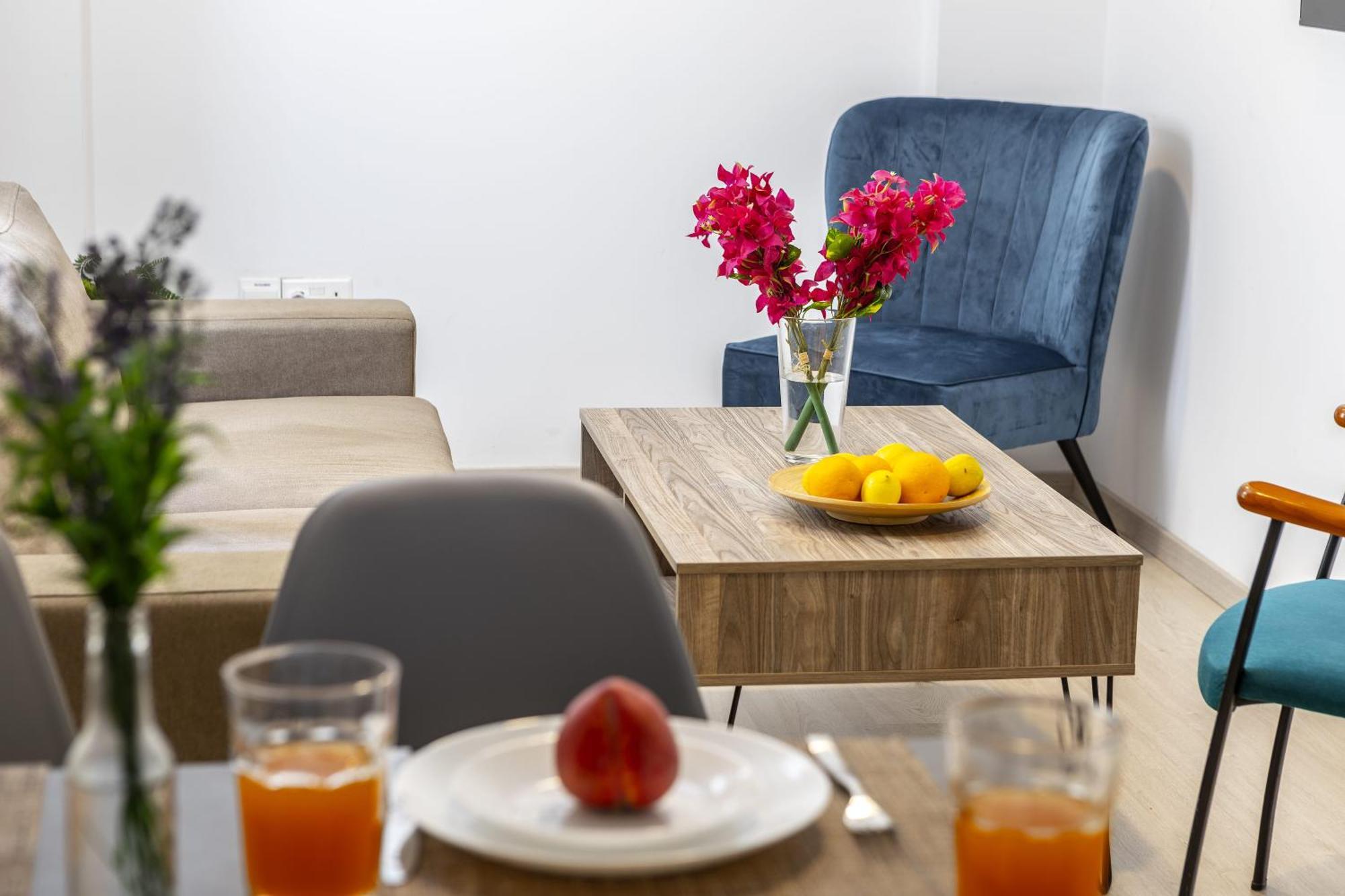 C-Premium Apts 100M From Beach And City Centre Larnaca Ngoại thất bức ảnh