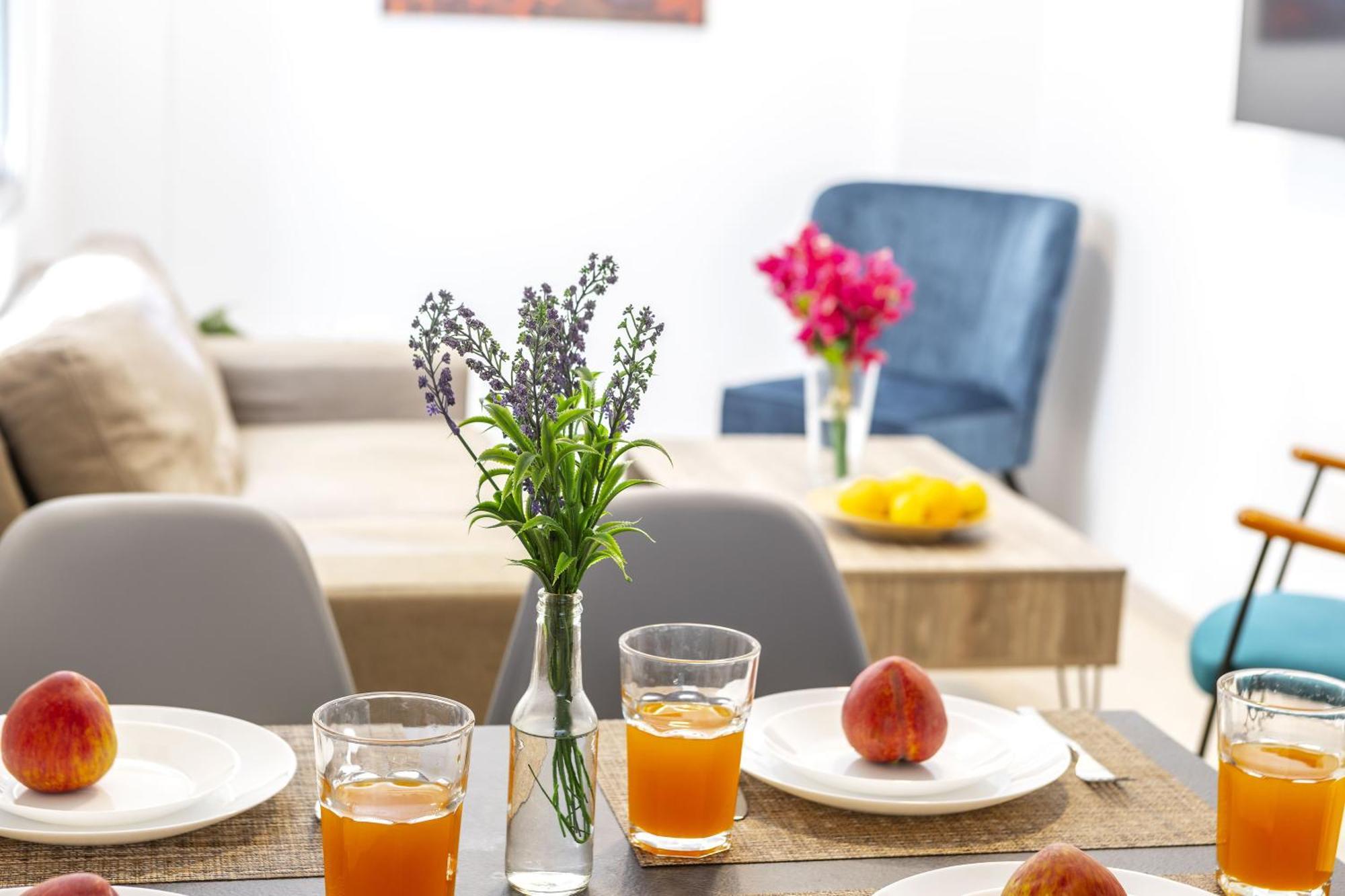 C-Premium Apts 100M From Beach And City Centre Larnaca Ngoại thất bức ảnh