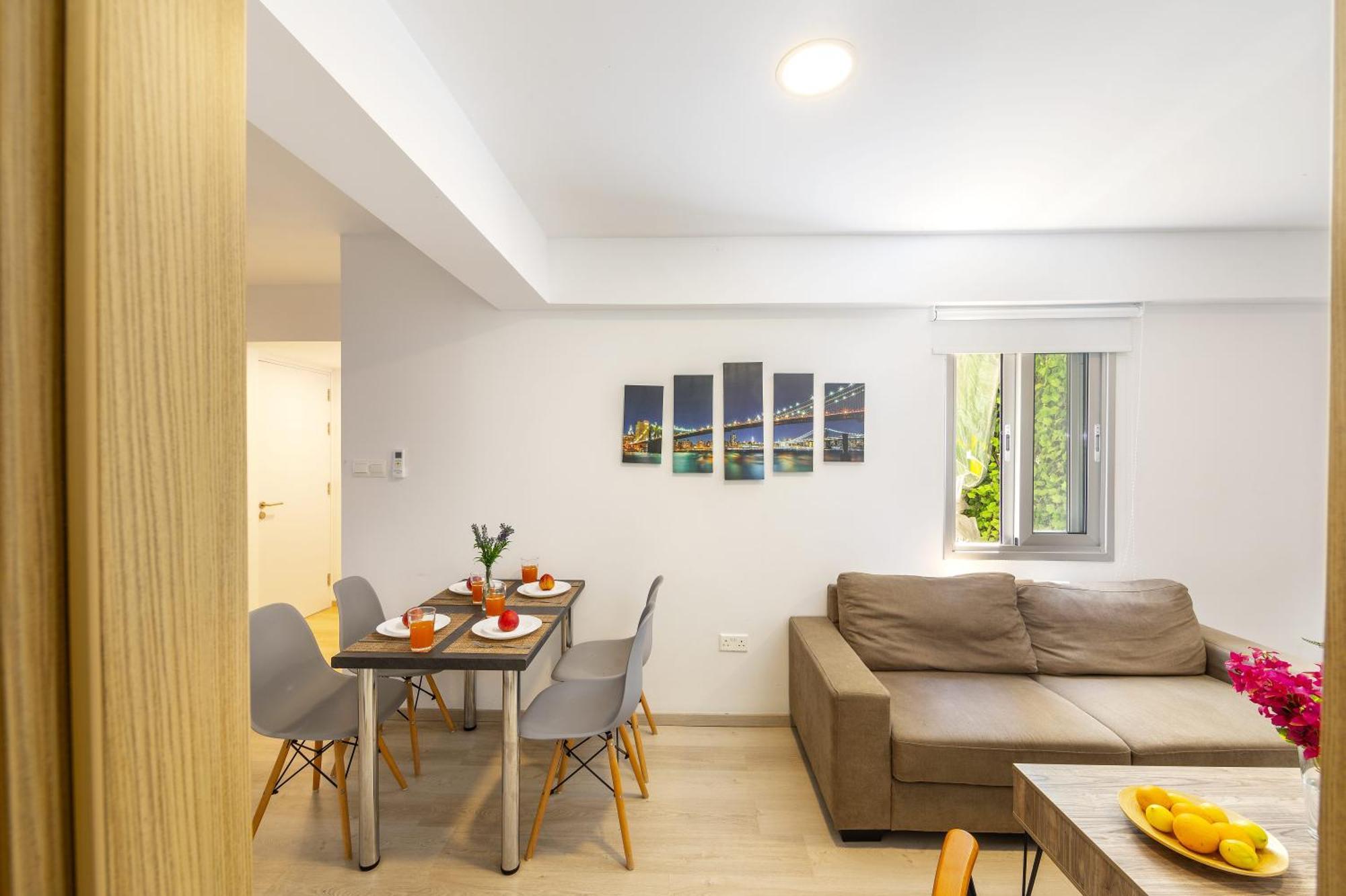 C-Premium Apts 100M From Beach And City Centre Larnaca Ngoại thất bức ảnh
