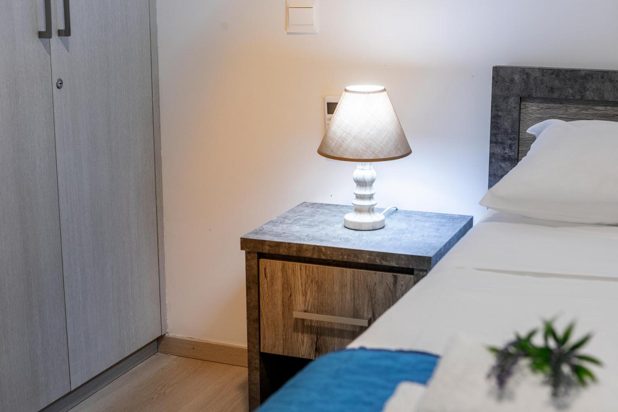 C-Premium Apts 100M From Beach And City Centre Larnaca Ngoại thất bức ảnh