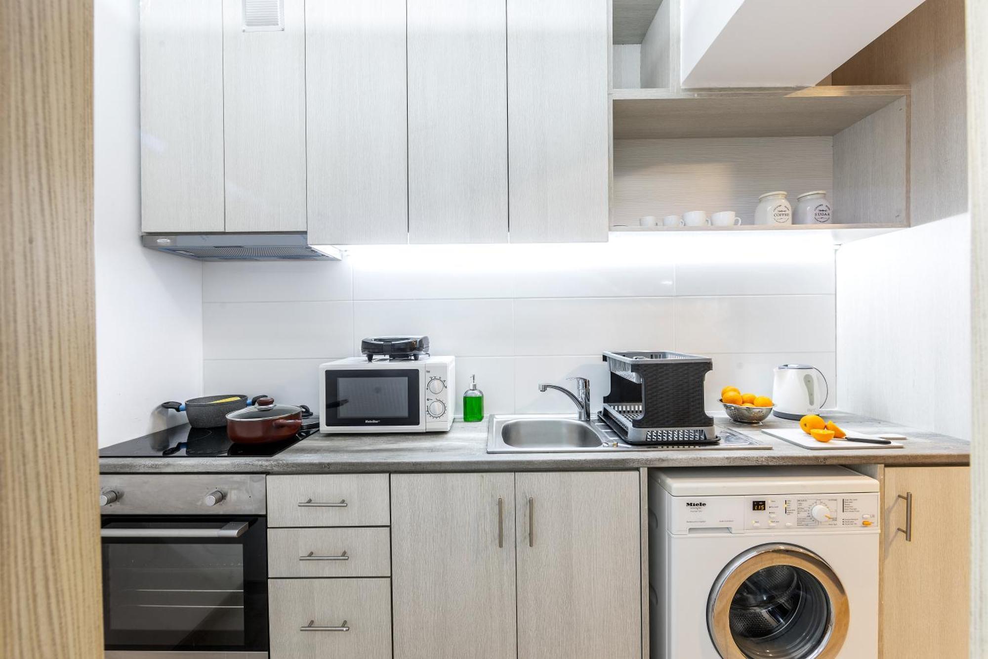 C-Premium Apts 100M From Beach And City Centre Larnaca Ngoại thất bức ảnh